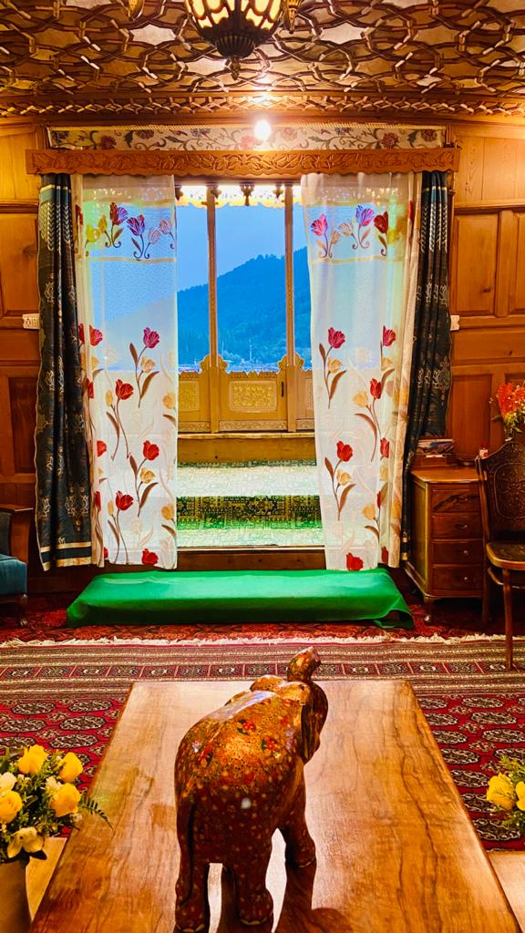 Home Stay Room in Srinagar